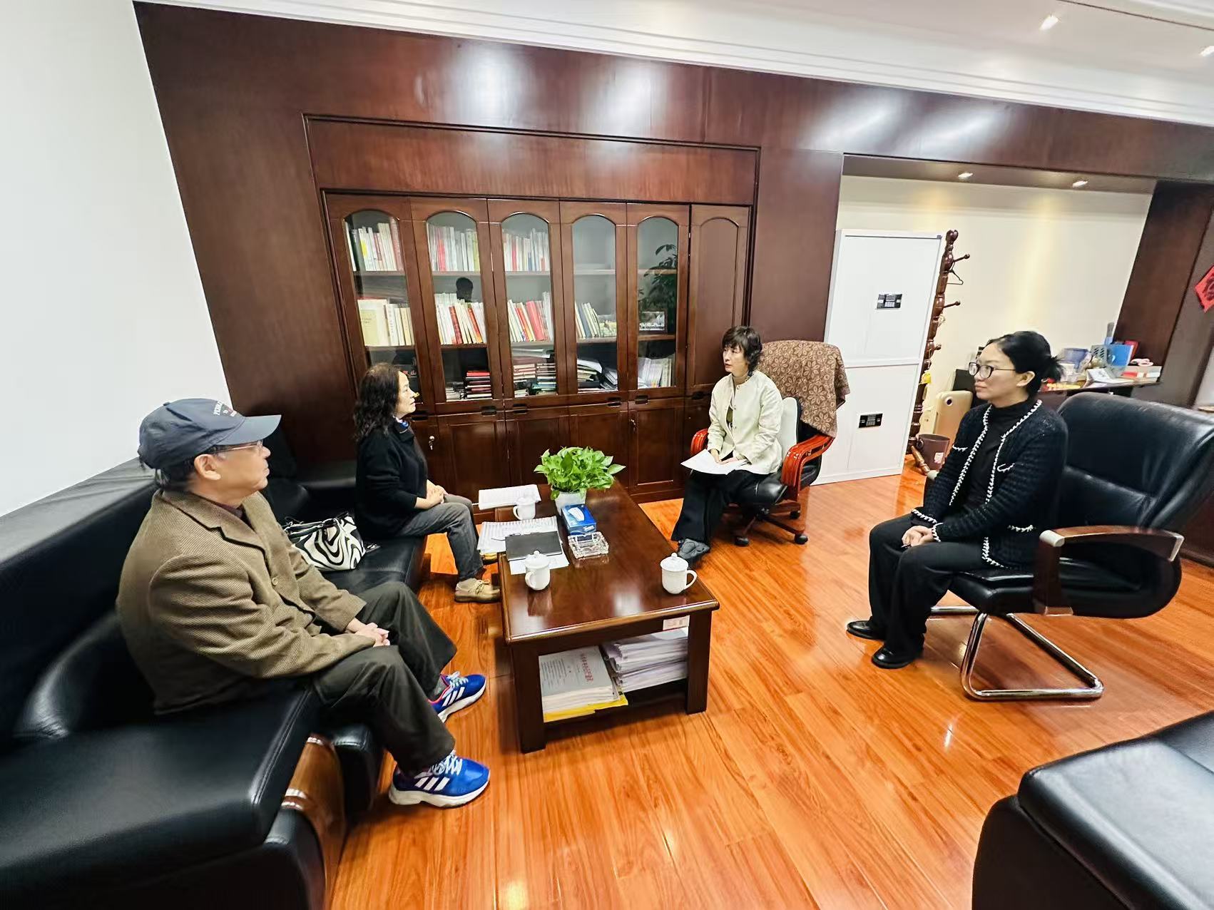 6cf6c7c28c22f9a8e56fcb355be12c77