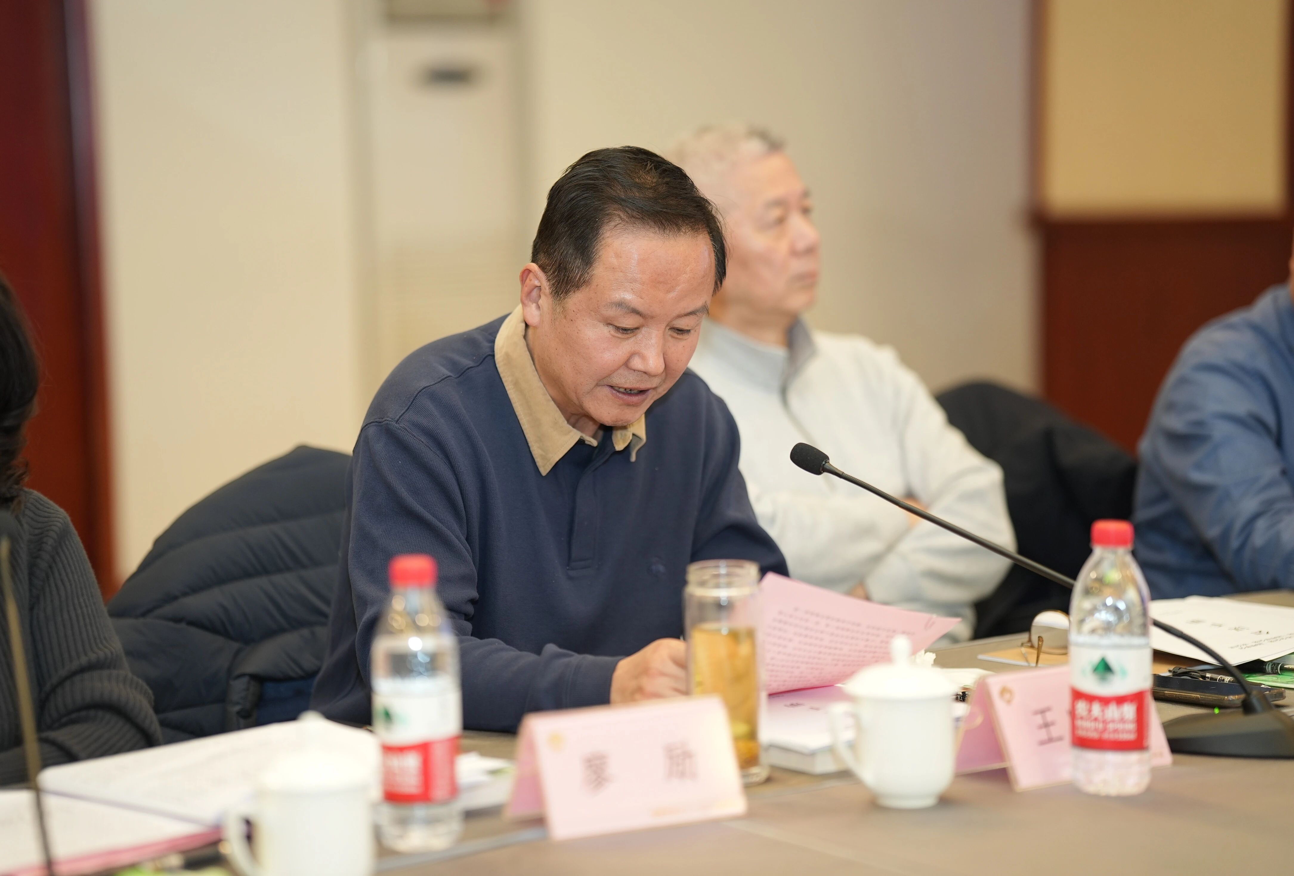 197b189cebdd407ccc11fce8cc3dfce8